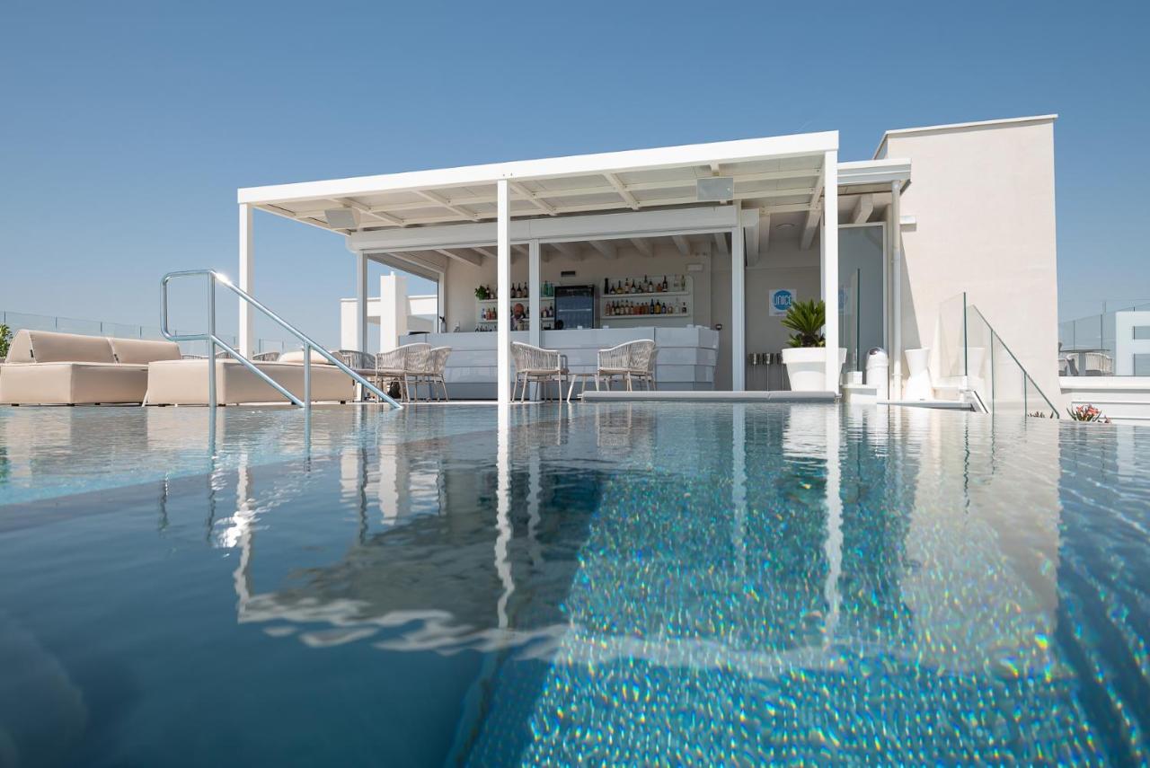 Unico Hotel Каорле Екстериор снимка