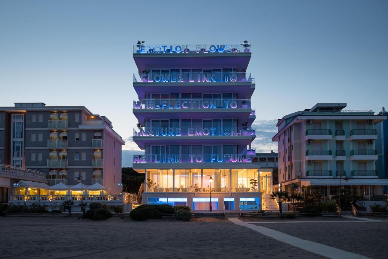 Unico Hotel Каорле Екстериор снимка