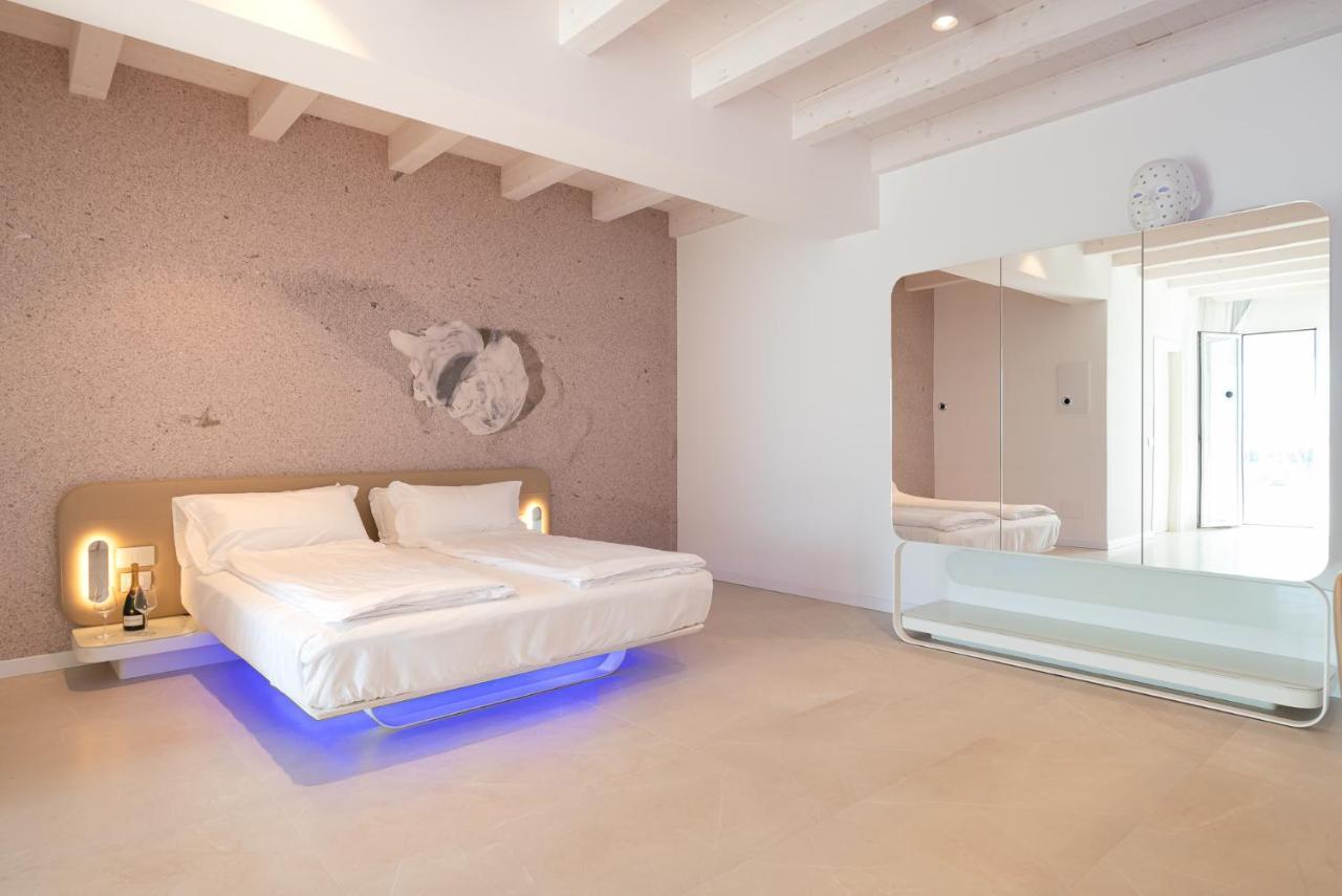 Unico Hotel Каорле Екстериор снимка